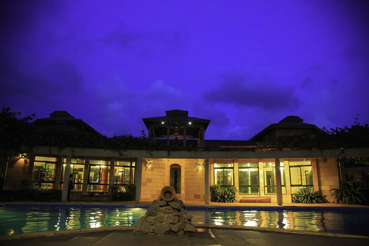 Sol Béni Hotel Abidjan Kültér fotó