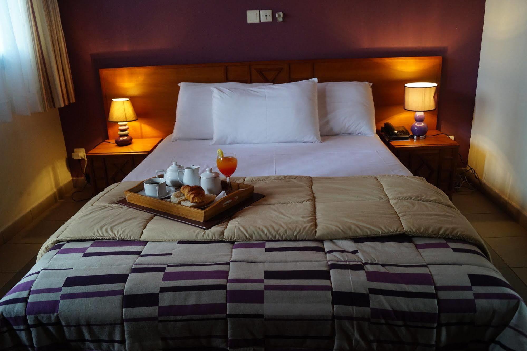 Sol Béni Hotel Abidjan Kültér fotó