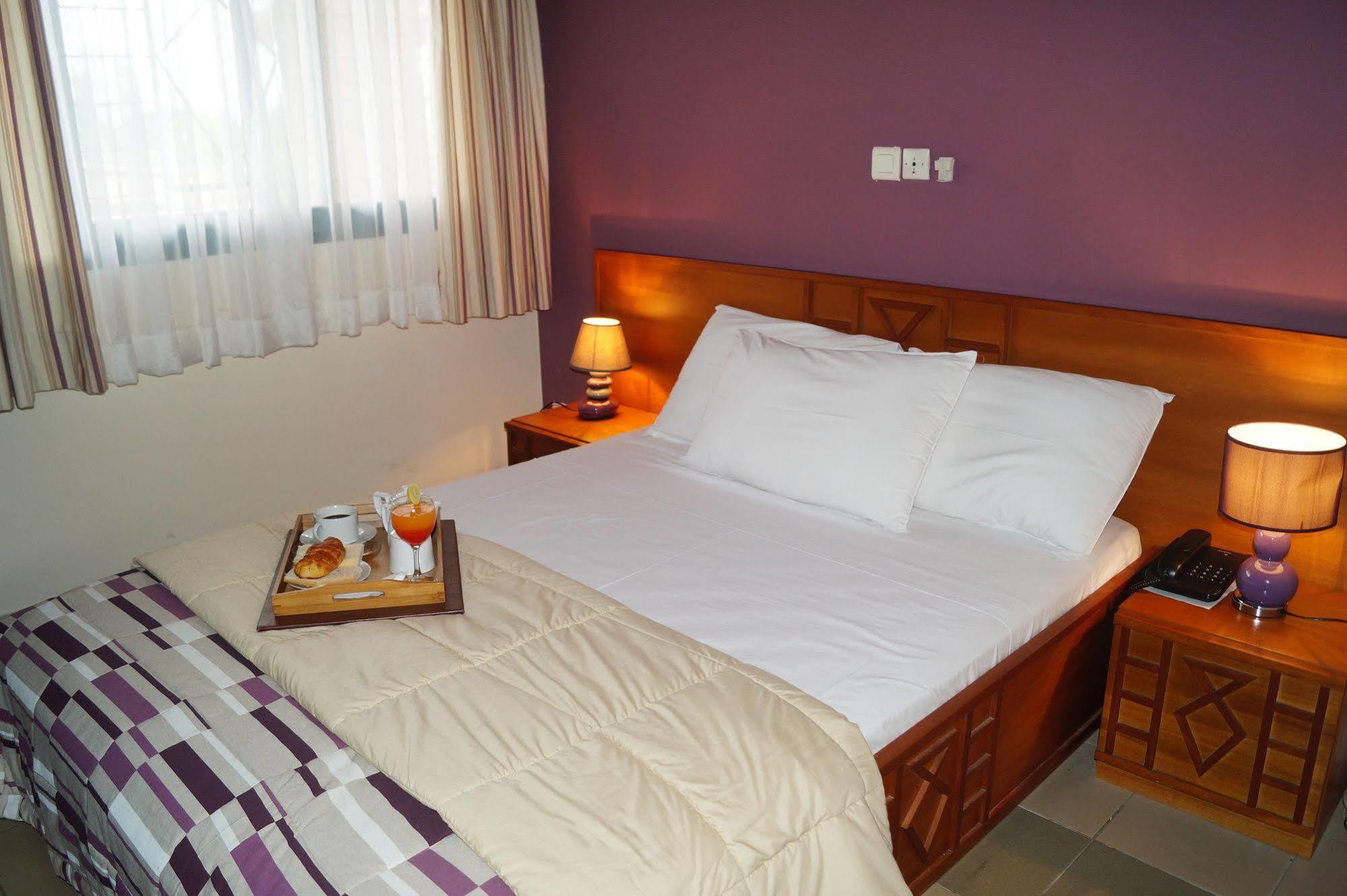 Sol Béni Hotel Abidjan Kültér fotó